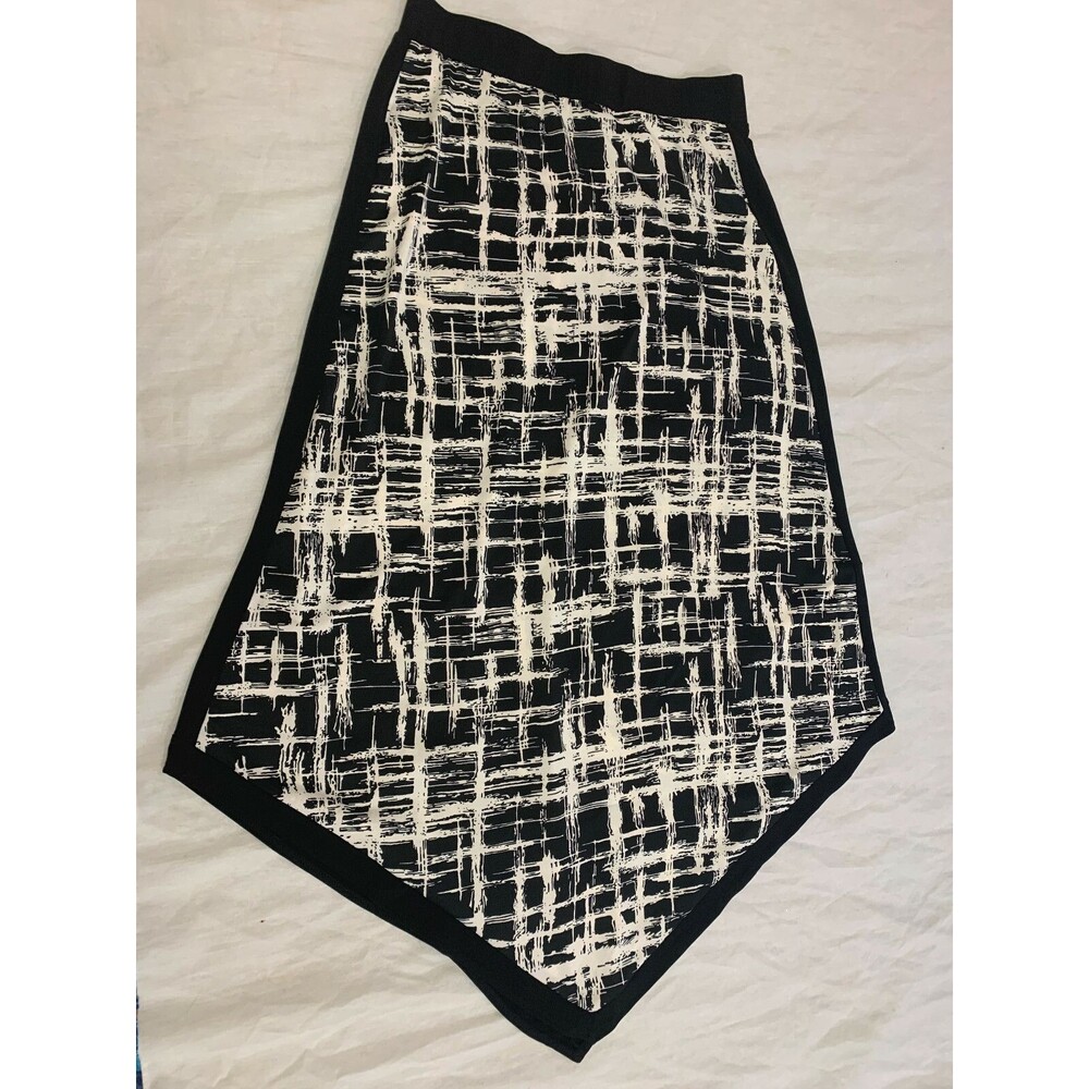 WOMENS PULL ON SKIRT SIZE M